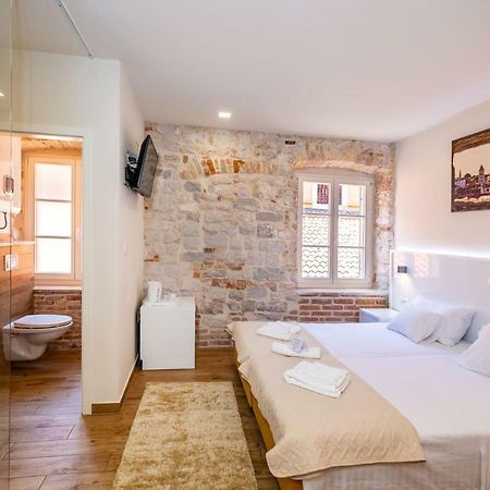 Idassa Atrium Rooms Zadar Extérieur photo