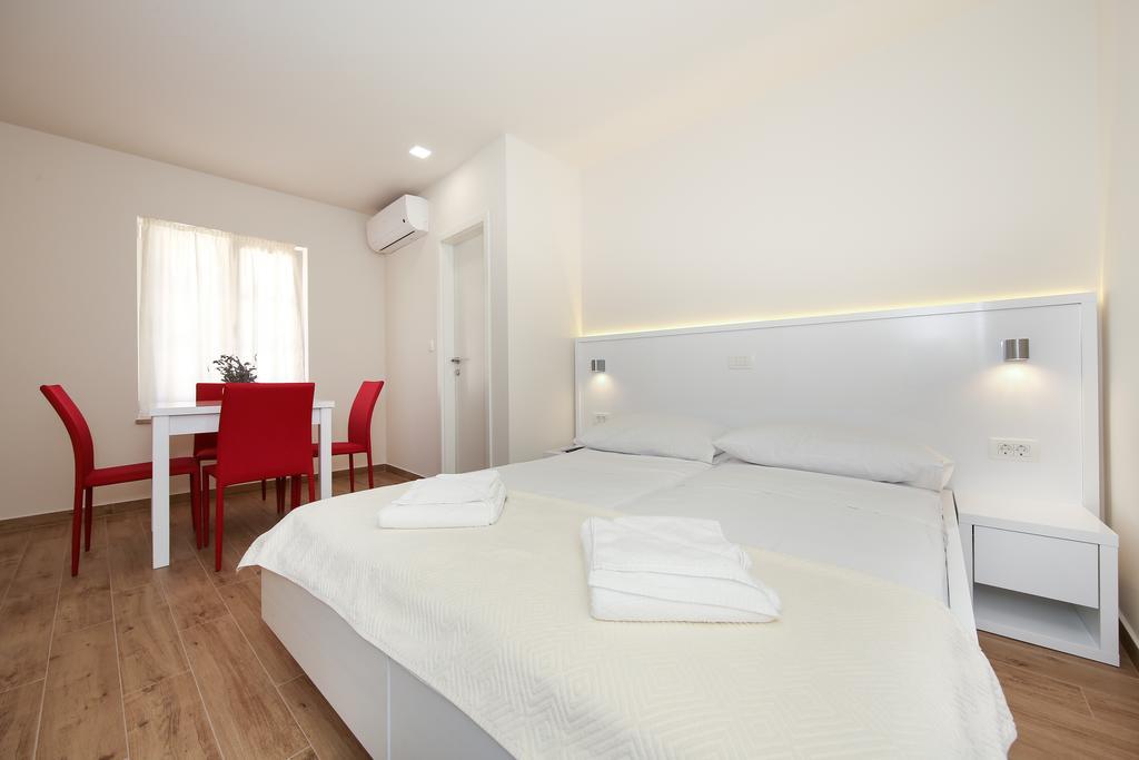 Idassa Atrium Rooms Zadar Extérieur photo