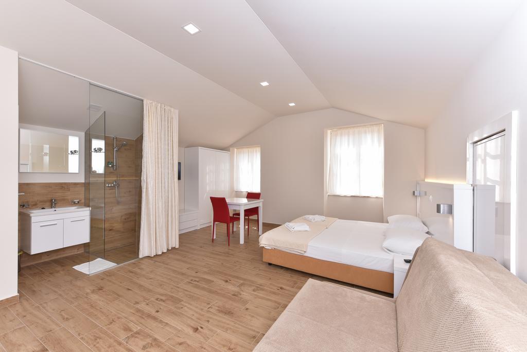 Idassa Atrium Rooms Zadar Extérieur photo