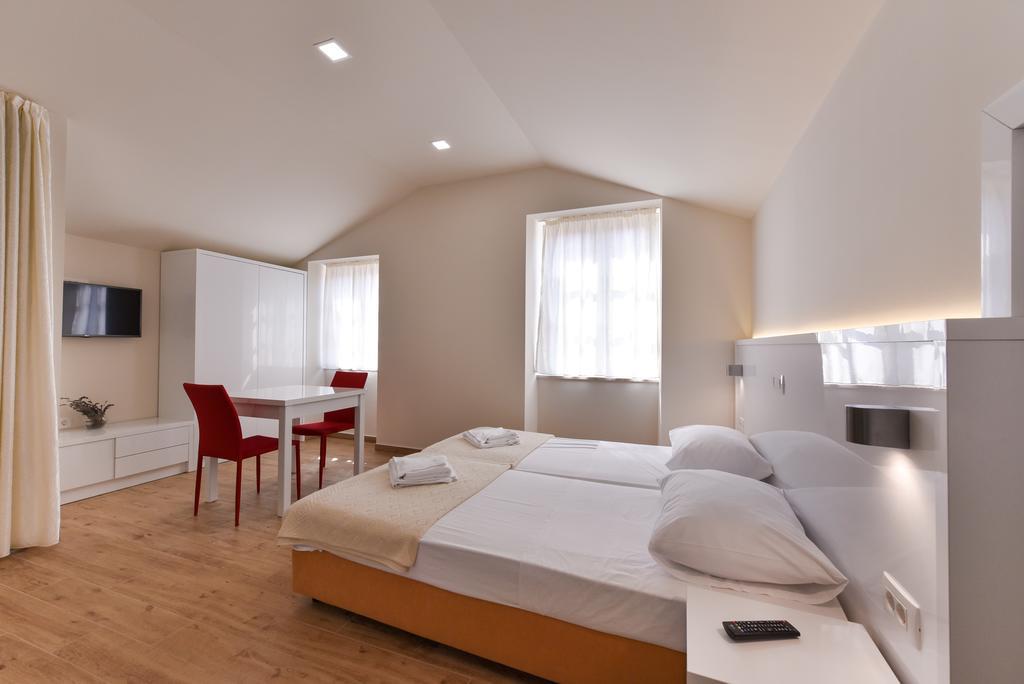 Idassa Atrium Rooms Zadar Extérieur photo